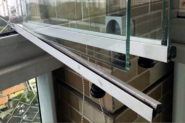 manutenção envidraçamento de sacadas